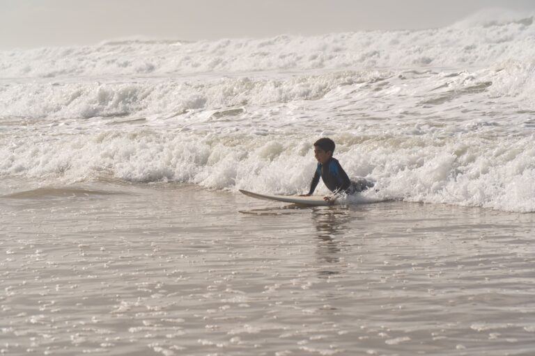 Best Surfing Spots for Beginners and Intermediate Surfers: 10 Expert-Recommended Destinations