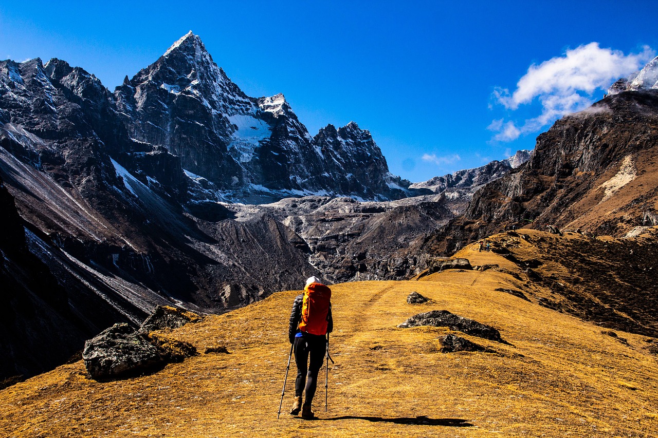mount everest, mountains, trekking, nepal, everest, hiker, hiking, backpacking, adventure, journey, ridge, path, trail, 