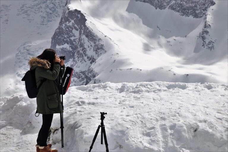 Best Adventure Travel Cameras : The Complete Guide to Choosing the Right Camera for Your Next Trip