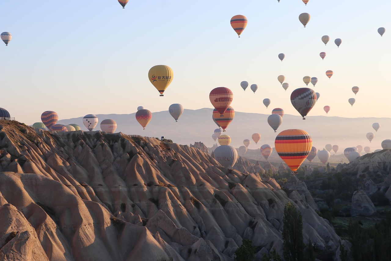 hot air balloon, balloon, sky, landscape, sunrise, turkey, cappadocia, travel, nature, dream, challenge, goal, achieveme
