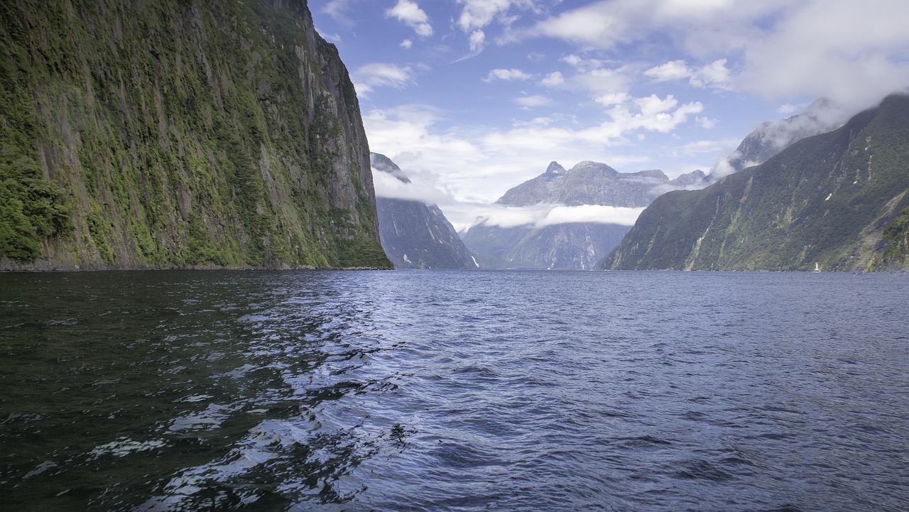 milford sound, new zealand, south island, water, blue, cloud, cliffs, nature, fjord, landmark, milford, sound, fiordland
